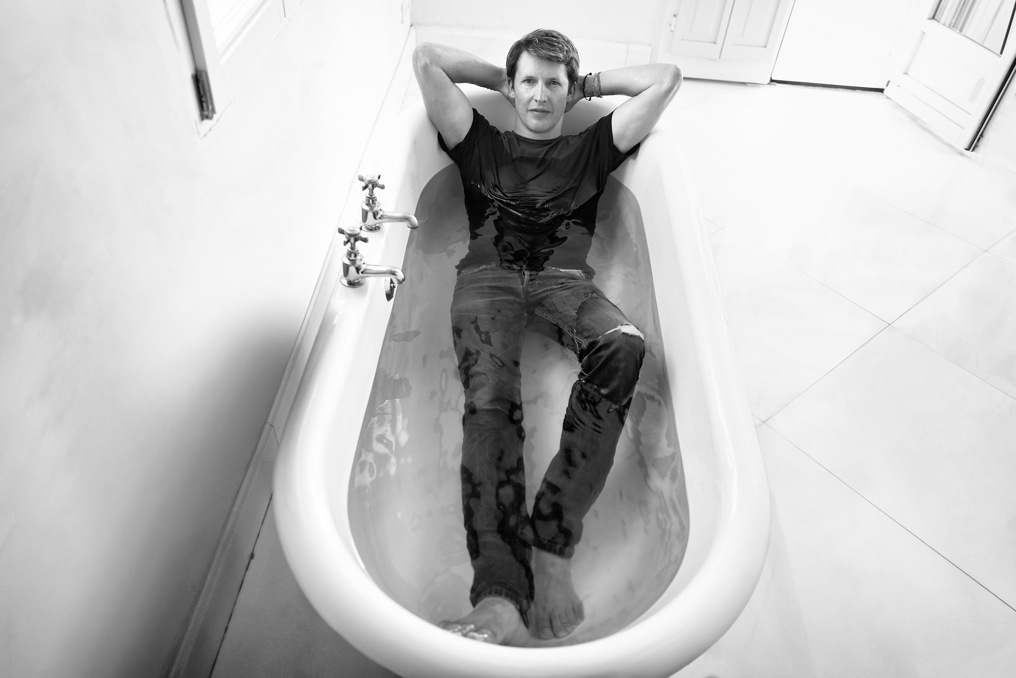 Pročitajte više o članku James Blunt predstavlja “The Truth”