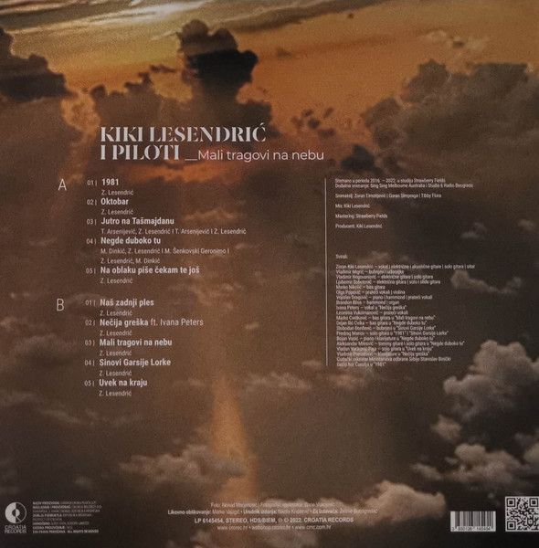 LESANDRIĆ KIKI & PILOTI - MALI TRAGOVI NA NEBU LP - Slika 2